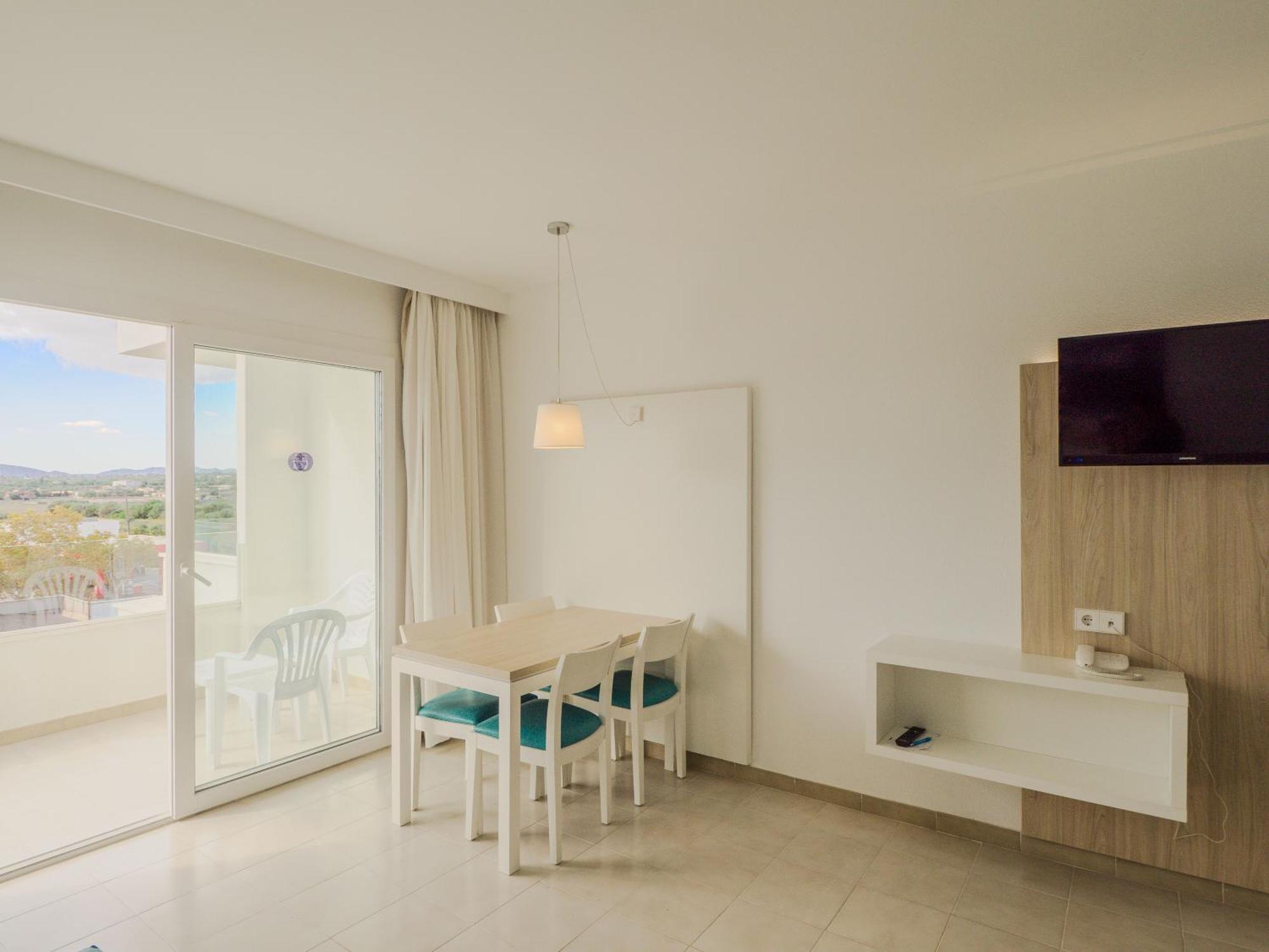 Apartamentos La Santa Maria Cala Millor  Exterior foto