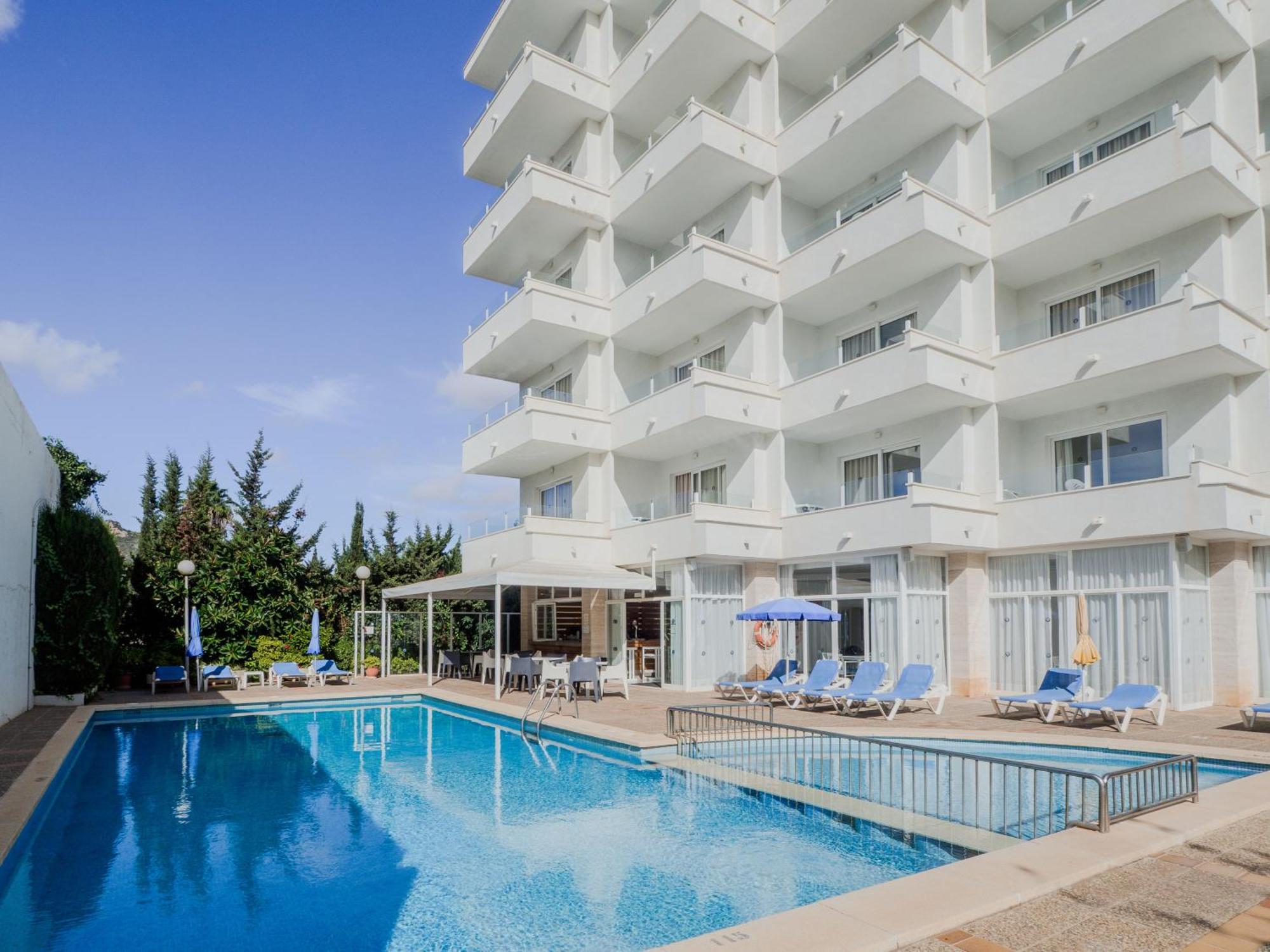 Apartamentos La Santa Maria Cala Millor  Exterior foto